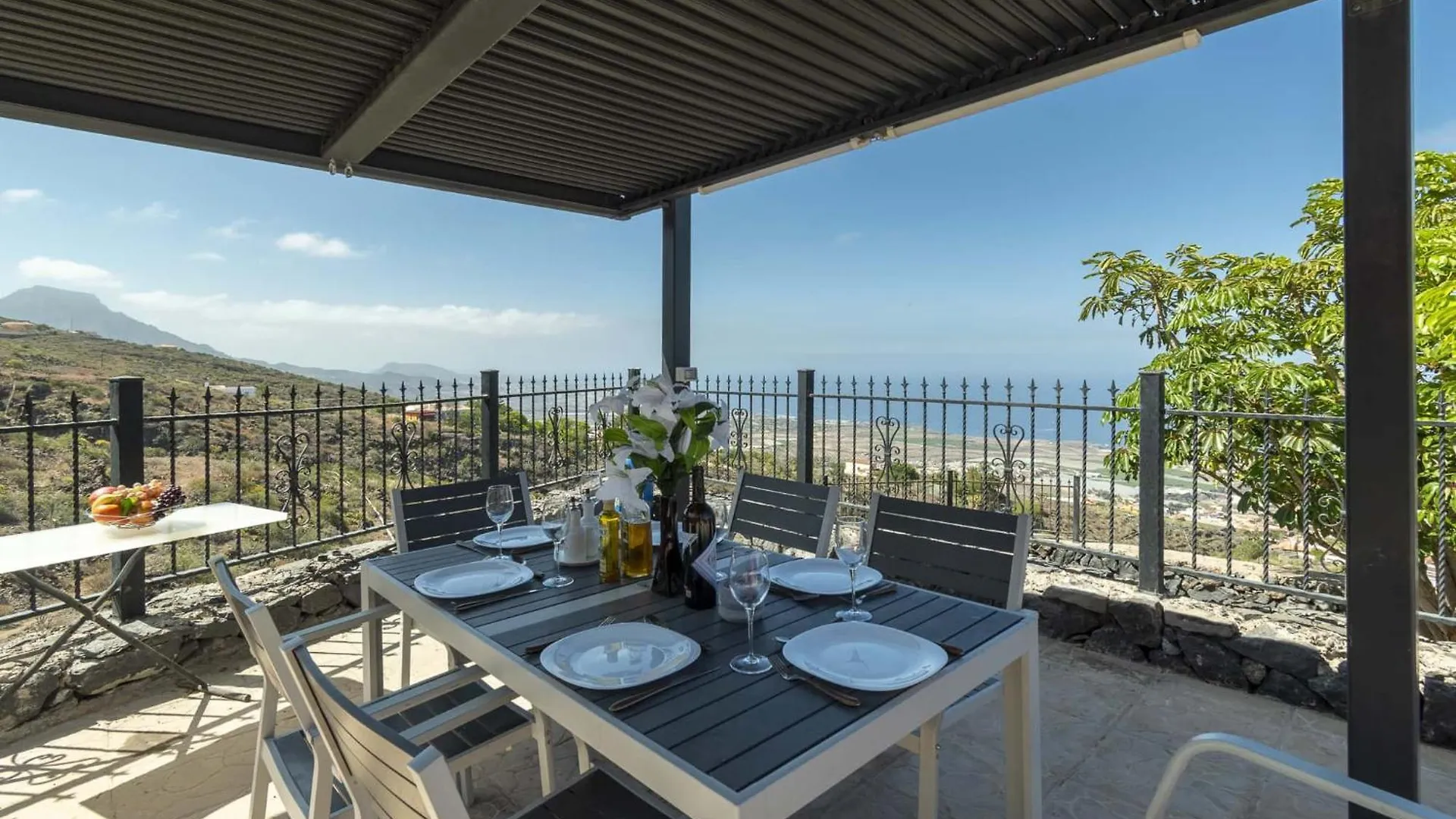 Villa El Mirador 6 Bedrooms アデヘ